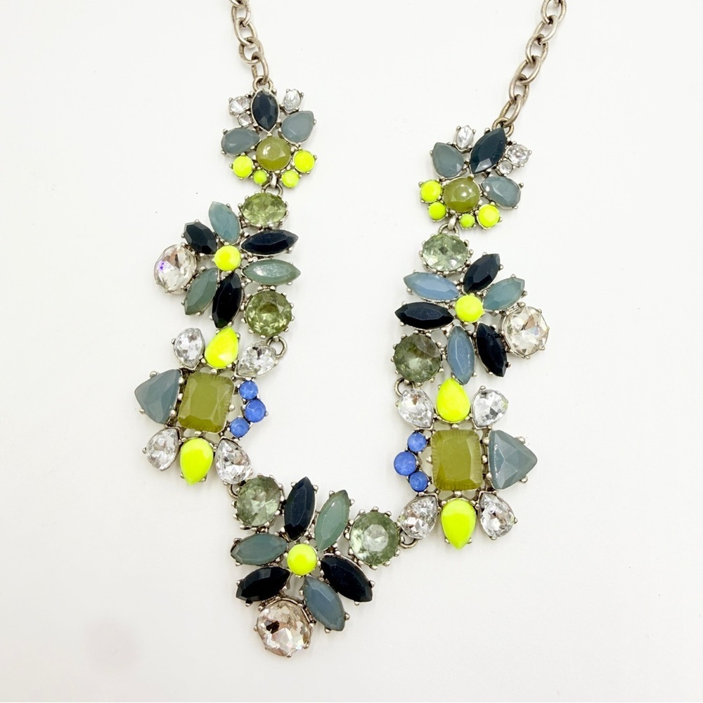 Stella & Dot Elodie Silvertone Floral Statement Necklace Rhinestone - Picture 5 of 10